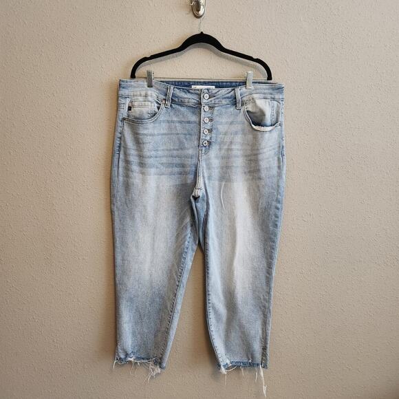 KanCan Plus Size High Rise Button Fly Cropped Jean Size 18 - Picture 3 of 14